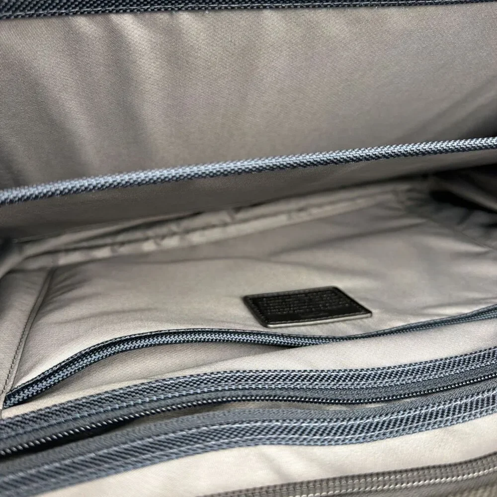 Tumi alpha expandable
